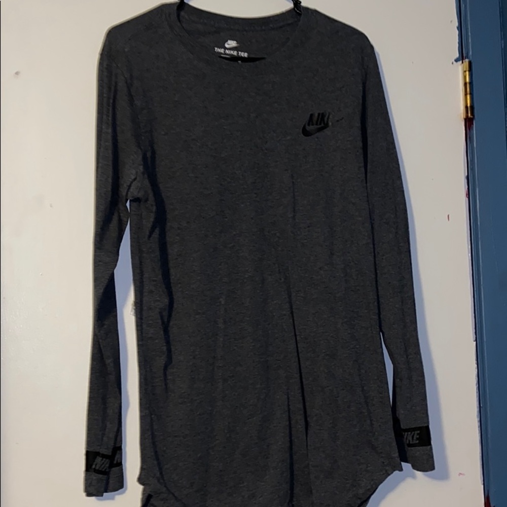 Long sleeve nike T-shirt